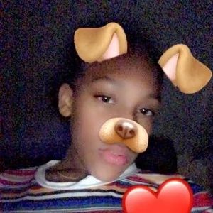 Meet your Posher, Nikita